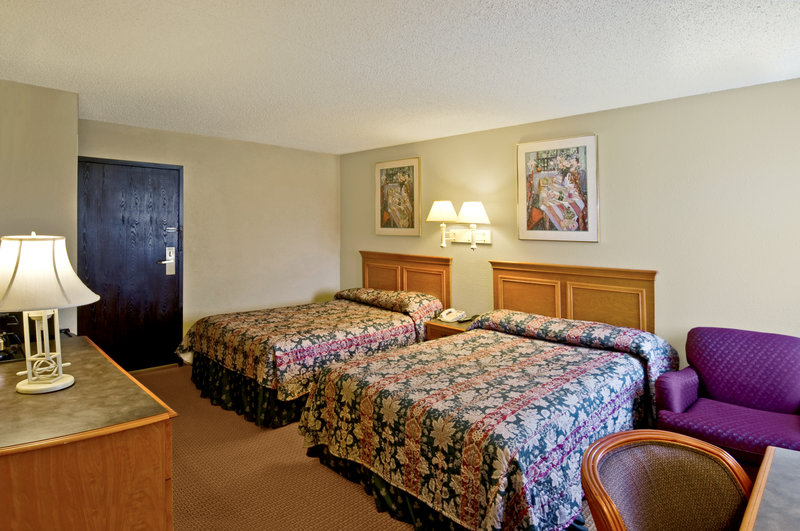 Americas Best Value Inn & Suites-Hesston - Hesston, KS