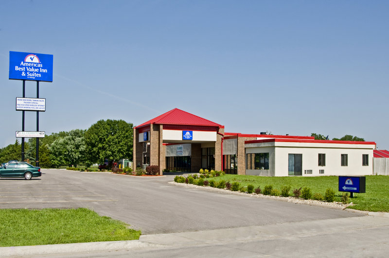 Americas Best Value Inn & Suites-Hesston - Hesston, KS