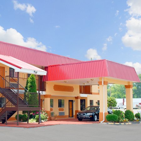 Express Inn & Suites - Trion, GA