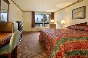 Carmel Inn & Suites - Thibodaux, LA