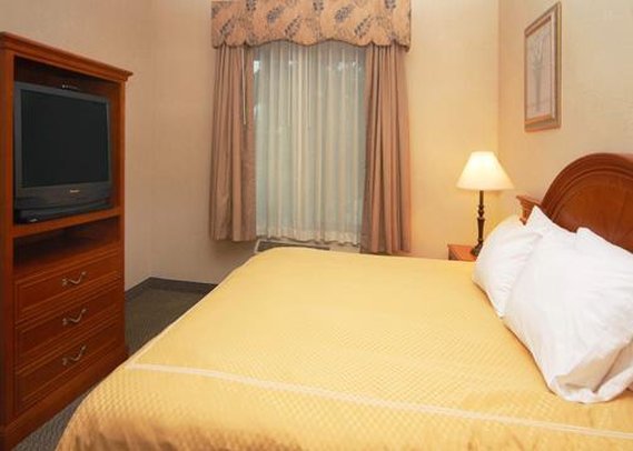 Comfort Suites - Benton Harbor, MI