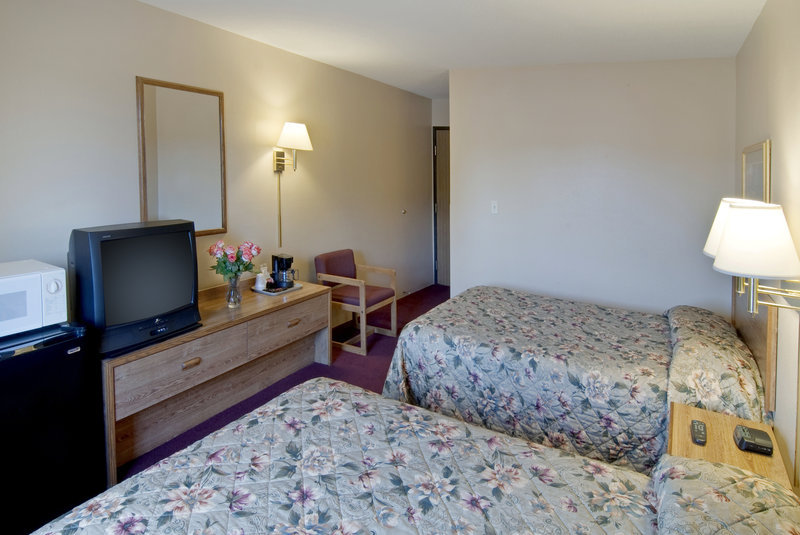 Americas Best Value Inn - Rhinelander, WI