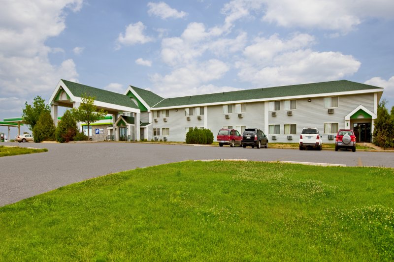 Americas Best Value Inn-Morton-Redwood Falls - Morton, MN