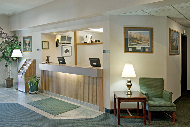 Americas Best Value Inn-Tahquamenon Country - Newberry, MI