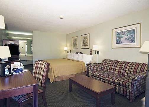 Quality Inn - Moss Point, MS