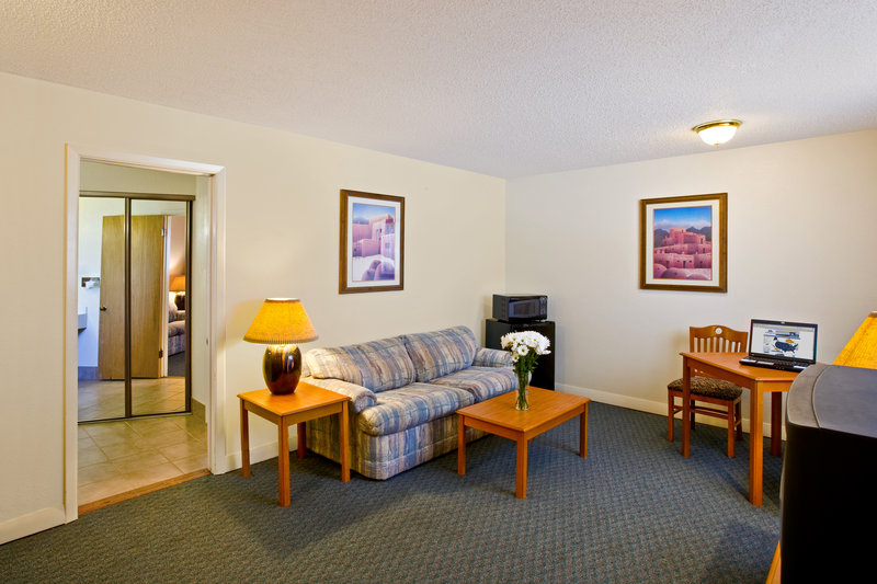 Americas Best Value Inn Sands - Raton, NM