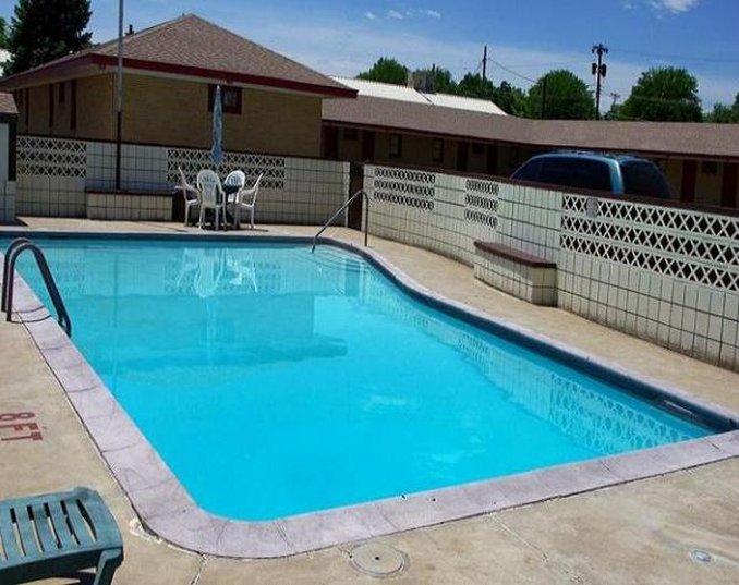 Chek Inn - Lamar, CO