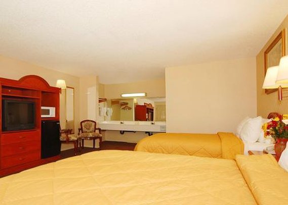 Comfort Inn - Downey, CA