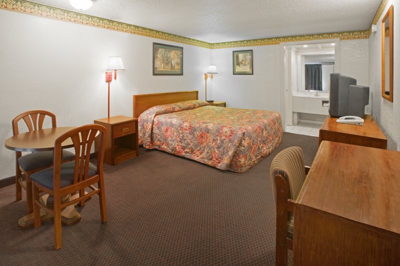 Americas Best Value Inn - Merrillville, IN