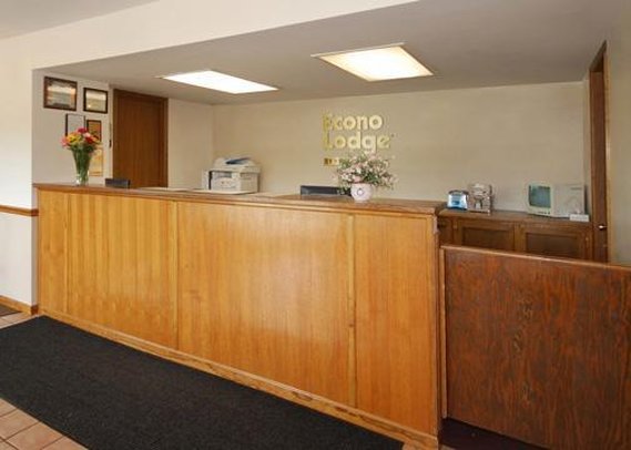 Econo Lodge - Knob Noster, MO