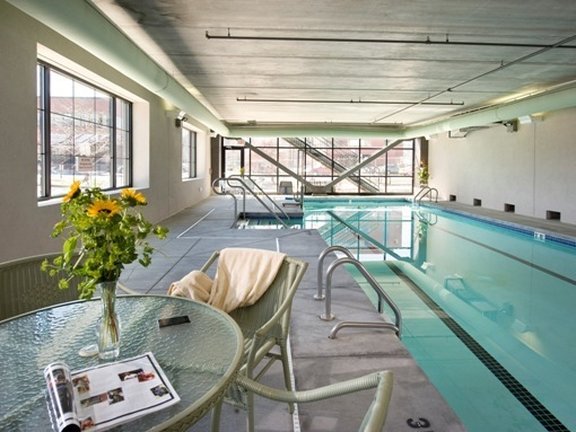 Grand Eastonian Suites - Easton, PA