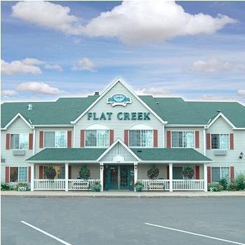 Flat Creek Inn & Suites - Hayward, WI