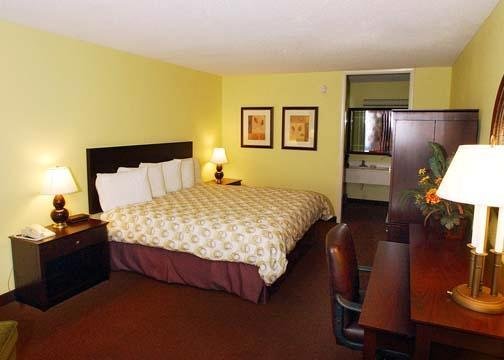 Clarion Inn - Brunswick, GA