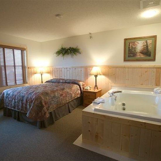 Ruttger's Sugar Lake Lodge - Cohasset, MN