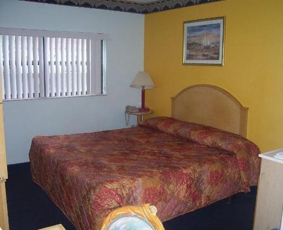 Atlantic Inn - Indialantic, FL