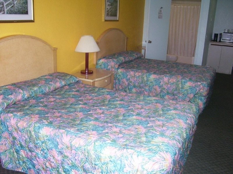 Atlantic Inn - Indialantic, FL