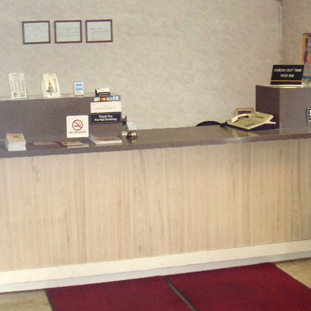 American Inn Rossford-Toledo