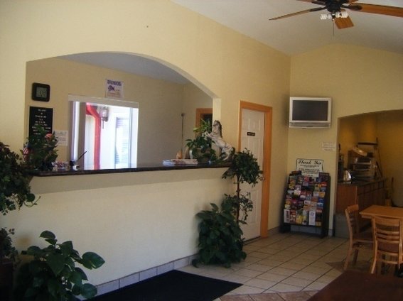 Economy Inn - Buffalo, TX