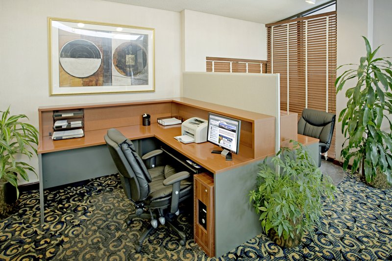 LEXINGTON HOTEL-DETROIT METRO - Romulus, MI