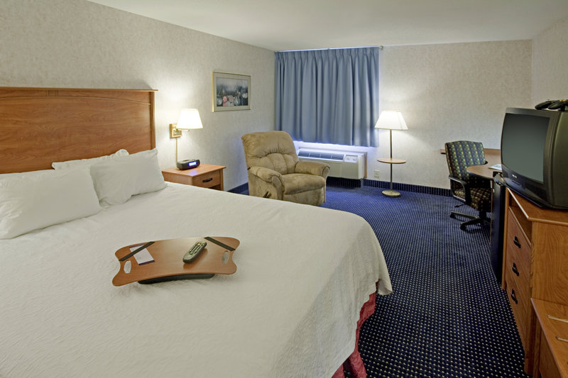 LEXINGTON HOTEL-DETROIT METRO - Romulus, MI