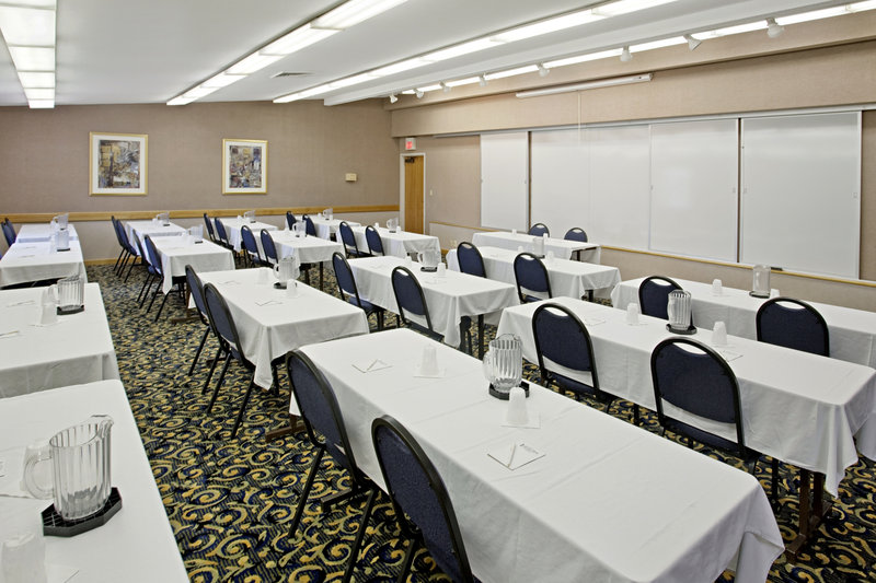LEXINGTON HOTEL-DETROIT METRO - Romulus, MI