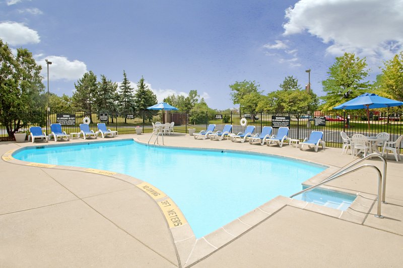 LEXINGTON HOTEL-DETROIT METRO - Romulus, MI