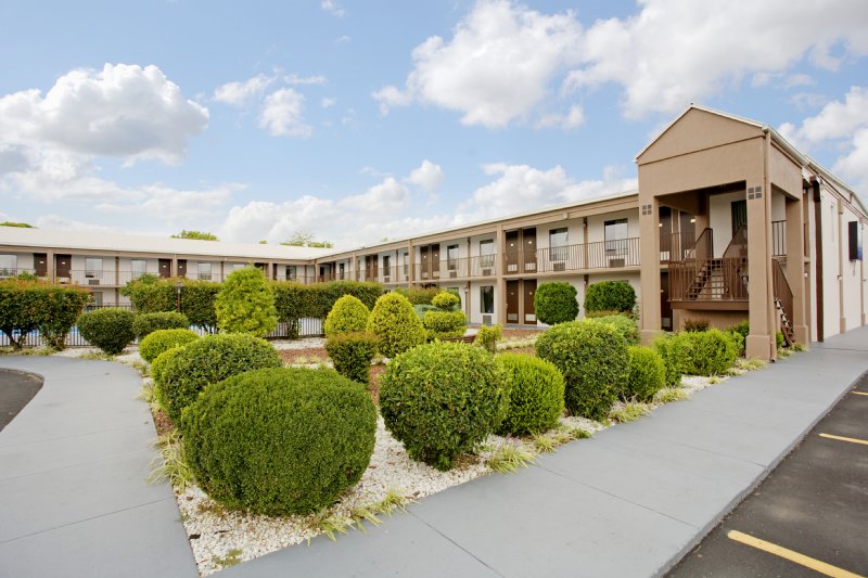 Americas Best Value Inn-Shelbyville - Shelbyville, TN