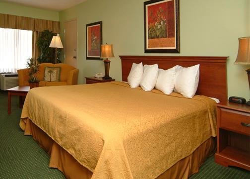 Quality Inn & Suites Hilton Head - Hilton Head Island, SC