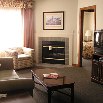 Centennial Apartments - Farmington, CT