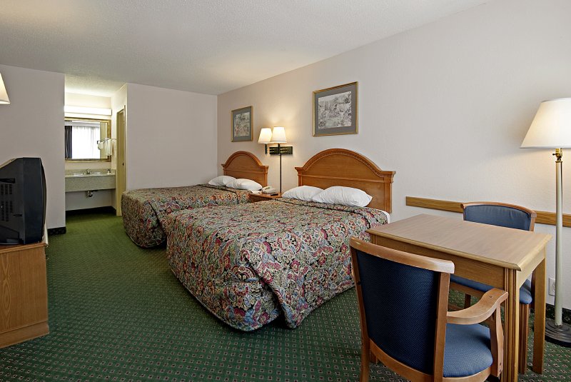 Americas Best Value Inn - Marianna, FL
