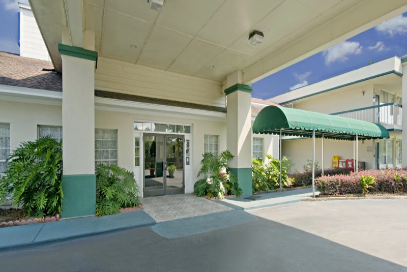 Americas Best Value Inn - Marianna, FL