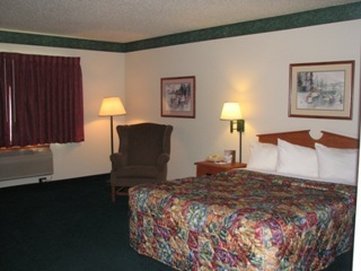 Americinn - Manitowoc, WI
