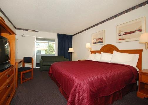 Rodeway Inn & Conference Center - Sioux City, IA