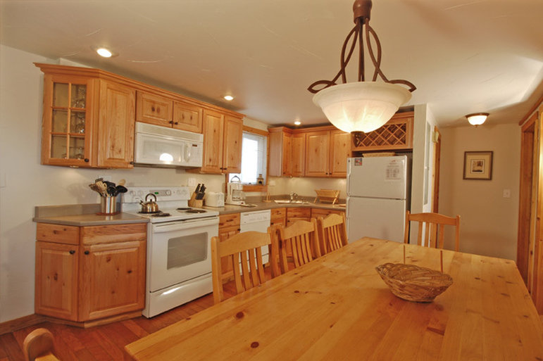 Ridgecrest - Steamboat Springs, CO