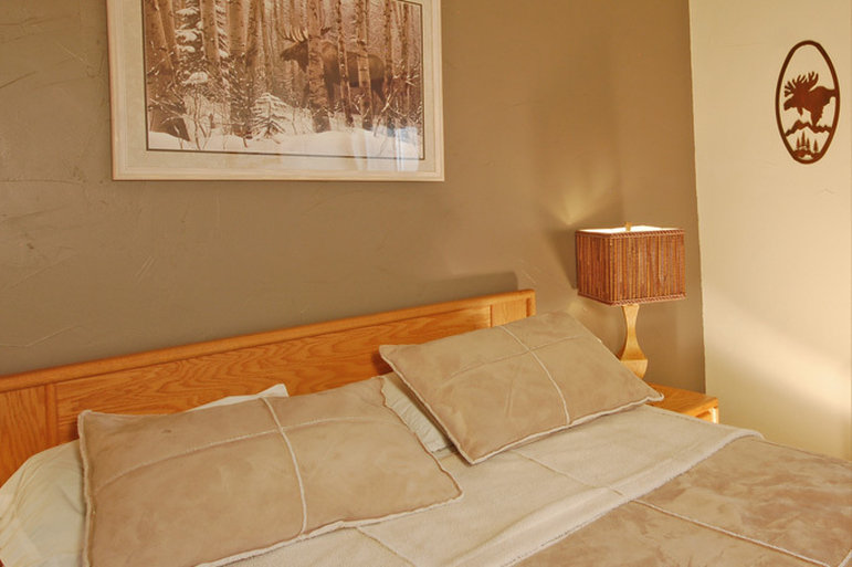 Ridgecrest - Steamboat Springs, CO