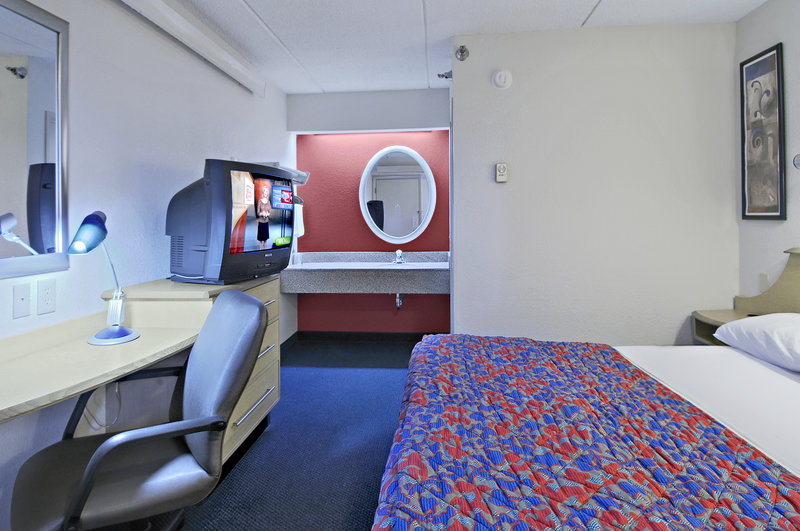 Red Roof Inn Syracuse - Syracuse, NY