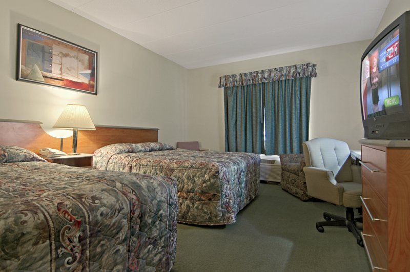 RED ROOF INN - Plymouth, NH