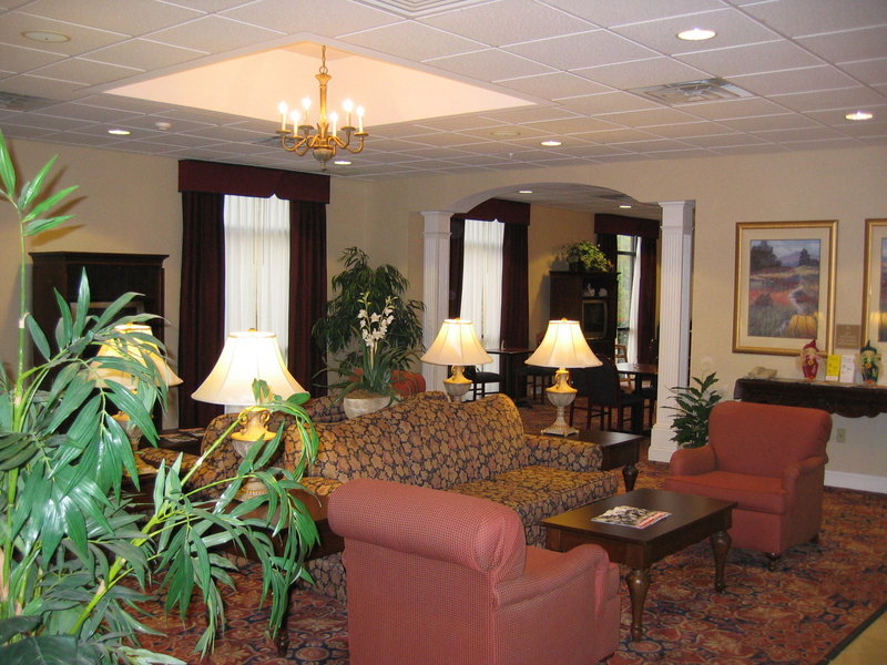 Hampton Inn Front Royal - Front Royal, VA