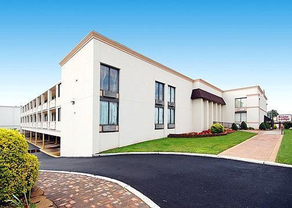 Econo Lodge-Meadowlands - Carlstadt, NJ