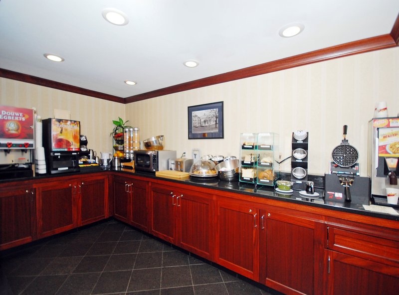 BEST WESTERN PLUS-BLACK ROCK - Fairfield, CT