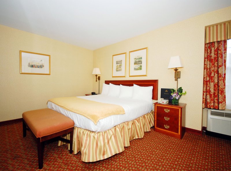 BEST WESTERN PLUS-BLACK ROCK - Fairfield, CT