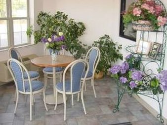 Maxfield's Inn - Edmore, MI