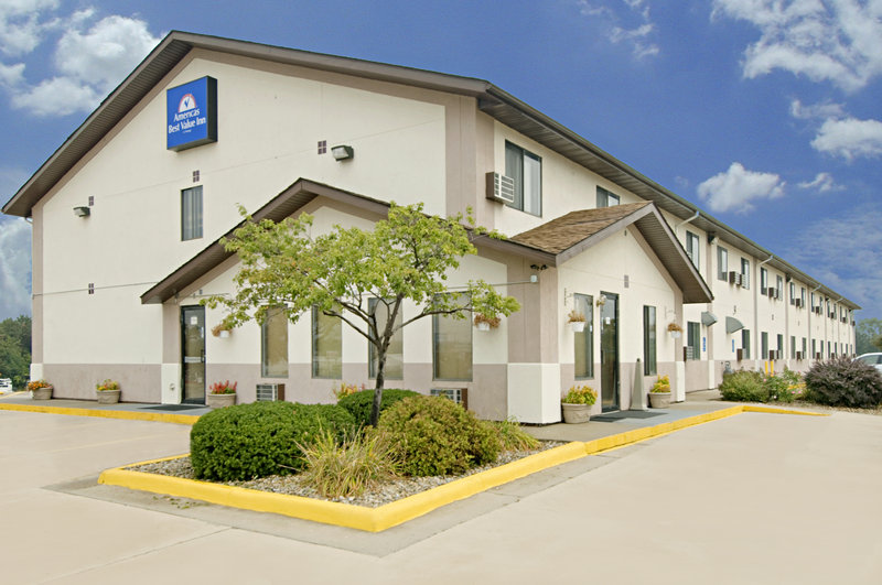 Americas Best Value Inn - Marshalltown, IA