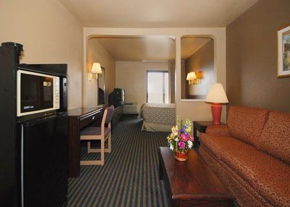 Hilliard Suites - Hilliard, OH