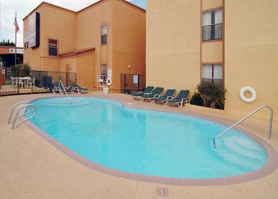 Clarion Hotel | 7620 Pan American East Fwy NE, Albuquerque, NM, 87109 | +1 (505) 823-1300