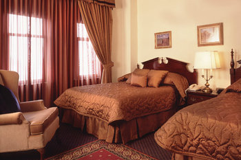 The Belden-Stratford - Room