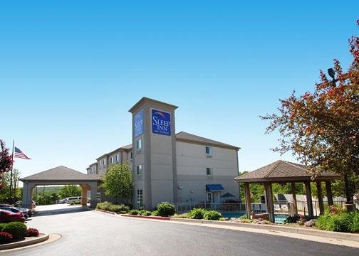 Sleep Inn & Suites Lake Of The Ozarks - Camdenton, MO