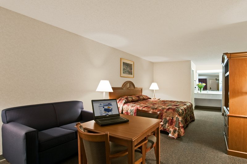 Midlothian Inn - Midlothian, TX