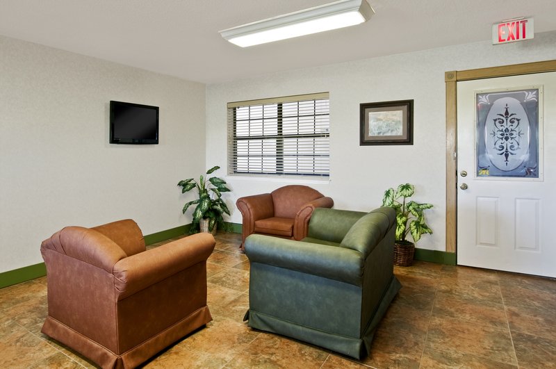 Midlothian Inn - Midlothian, TX