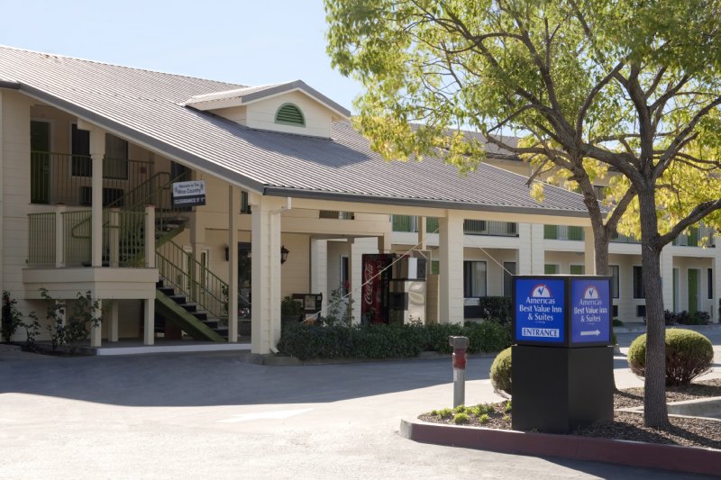 Americas Best Value Inn & Suites - Santa Rosa, CA